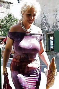 I love crazy old beotches and twats